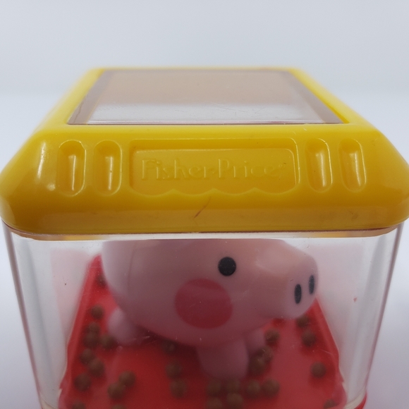 Fisher Price Peek a Boo Blocks Educational Sensory Blocks Pig Piggy Toy - Picture 7 of 15